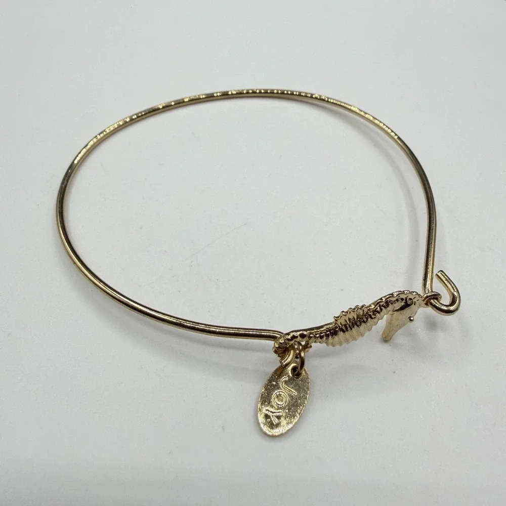 JOY Gold Tone Seahorse Bangle Bracelet Coastal Nautical Beach Charm Jewelry